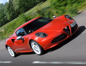 Alfa Romeo 4C [UK-spec] (960) '2014–19