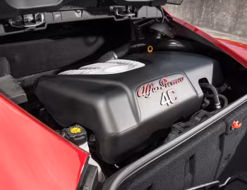 Sous la capuche Alfa Romeo 4C [UK-spec] (960) '2014–19