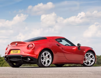 Alfa Romeo 4C [UK-spec] (960) '2014–19