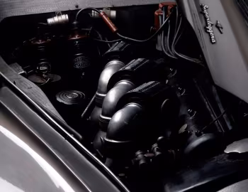 Sous la capuche Alfa Romeo 6C 2500 SS Coupé "Villa d'Este" (915.924) '1952
