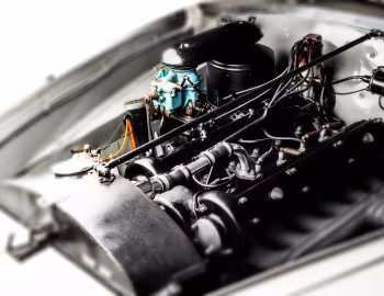 Sous la capuche Alfa Romeo 6C 2500 Sport Cabriolet (915.358) '1947