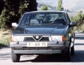 Alfa Romeo 75 1.8 IE (162B) '1988–92