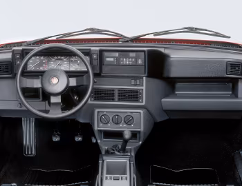 Panneau avant Alfa Romeo 75 Quadrifoglio Verde 6V iniezione (162B) '1985–87