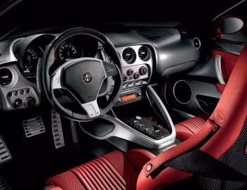 Інтер'єр Alfa Romeo 8C Competizione [Worldwide] '2007–08