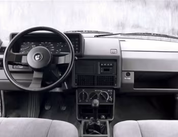 Panneau avant Alfa Romeo 90 Super (162A) '1986–87