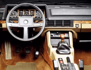 Panneau avant Alfa Romeo Alfa 6 (119) '1979–83