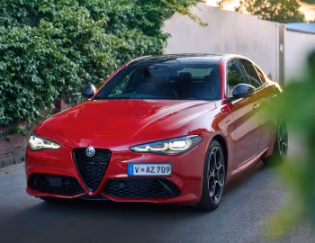 Alfa Romeo Giulia Veloce Edizione Carbonio [Australia] (952) '2024