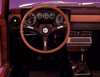Panneau avant Alfa Romeo Alfetta (116) '1972–75