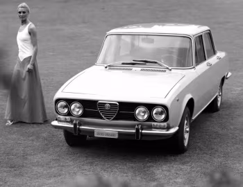 Alfa Romeo 2000 Berlina (105) '1971–77
