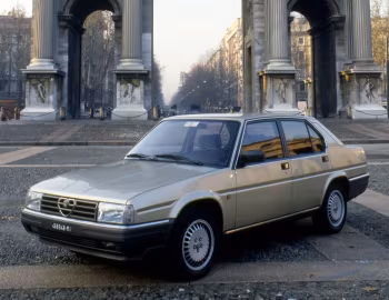 Alfa Romeo 90 (162A) '1984–86