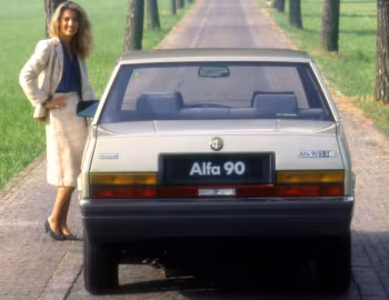 Alfa Romeo 90 (162A) '1984–86