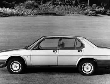 Alfa Romeo 90 (162A) '1984–86