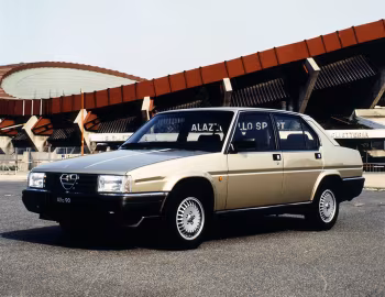 Alfa Romeo 90 (162A) '1984–86