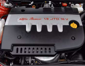 Sous la capuche Alfa Romeo GT Q2 [South Africa] (937C) '2008