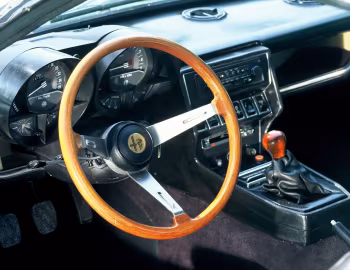 Panneau avant Alfa Romeo Montreal (105.64) '1970–77