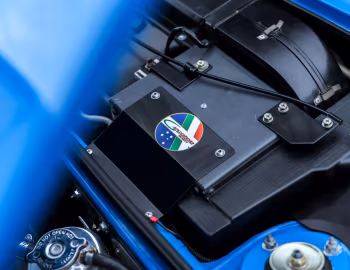 Under The Hood Giocattolo Group B (#003) '06.1988