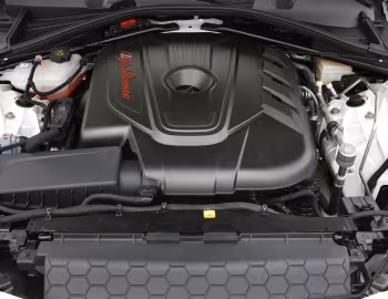 Sous la capuche Alfa Romeo Giulia [Worldwide] (952) '2016–pr.