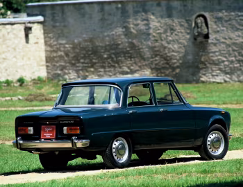 Alfa Romeo Giulia 1300 Super (115.09) '1970–72