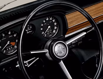 Tableau de bord Alfa Romeo Giulia 1300 ti (105.39) '1968–72