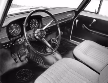 Intérieur Alfa Romeo Giulia 1300 ti (105.39) '1967–68