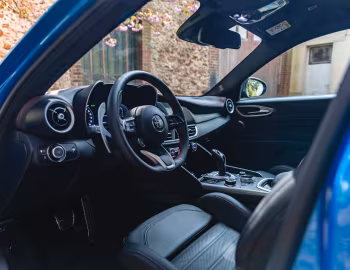 Intérieur Alfa Romeo Giulia Competizione [Worldwide] (952) '2023