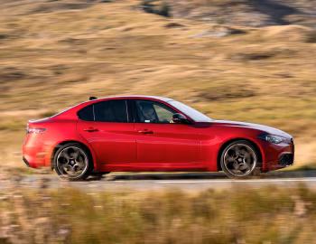 Alfa Romeo Giulia Intensa [UK-spec] (952) '2025