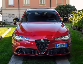 Alfa Romeo Giulia Intensa [Worldwide] (952) '2025