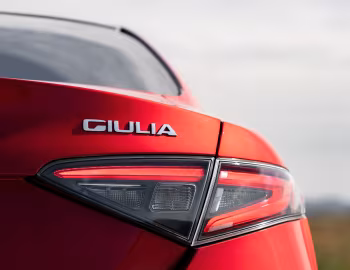 Alfa Romeo Giulia Intensa [UK-spec] (952) '2025