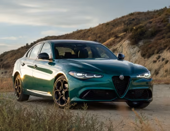 2025 Alfa Romeo Giulia Intensa [North America] (952) '2025