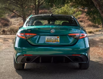 2025 Alfa Romeo Giulia Intensa [North America] (952) '2025