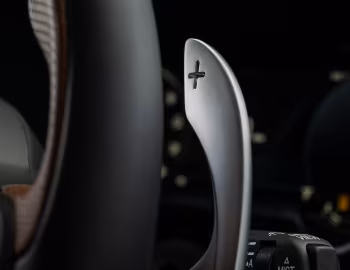 Intérieur 2025 Alfa Romeo Giulia Intensa [North America] (952) '2025