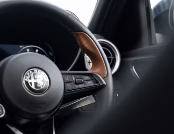 Intérieur Alfa Romeo Giulia Intensa [UK-spec] (952) '2025