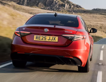 Alfa Romeo Giulia Intensa [UK-spec] (952) '2025