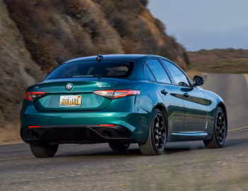2025 Alfa Romeo Giulia Intensa [North America] (952) '2025