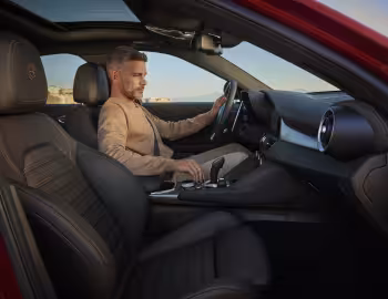 Intérieur Alfa Romeo Giulia Intensa [Worldwide] (952) '2025