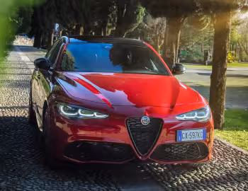 Alfa Romeo Giulia Intensa [Worldwide] (952) '2025