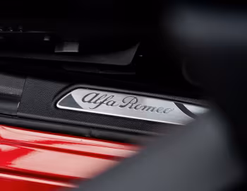 Intérieur Alfa Romeo Giulia Intensa [UK-spec] (952) '2025