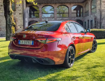 Alfa Romeo Giulia Intensa [Worldwide] (952) '2025