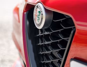 Logo Alfa Romeo Giulia Intensa [UK-spec] (952) '2025