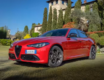 Alfa Romeo Giulia Intensa [Worldwide] (952) '2025