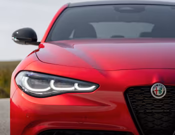 Alfa Romeo Giulia Intensa [UK-spec] (952) '2025