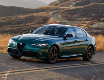 2025 Alfa Romeo Giulia Intensa [North America] (952) '2025