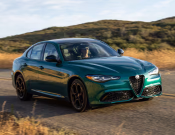 2025 Alfa Romeo Giulia Intensa [North America] (952) '2025