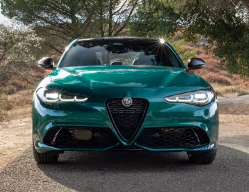 2025 Alfa Romeo Giulia Intensa [North America] (952) '2025