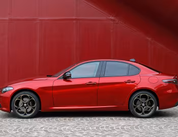 Alfa Romeo Giulia Intensa [Worldwide] (952) '2025