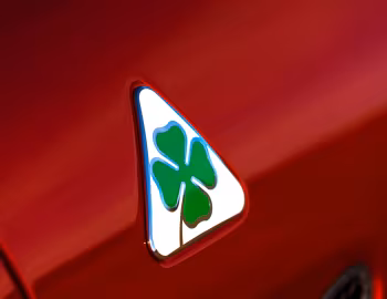 2017–21 Alfa Romeo Giulia Quadrifoglio [North America] (952) '2016–21
