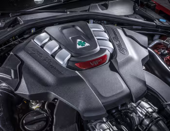 Sous la capuche Alfa Romeo Giulia Quadrifoglio [Worldwide] (952) '2020–23