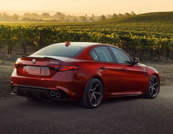 2017–21 Alfa Romeo Giulia Quadrifoglio [North America] (952) '2016–21