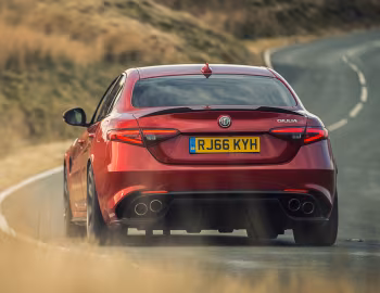 Alfa Romeo Giulia Quadrifoglio [UK-spec] (952) '2016–20