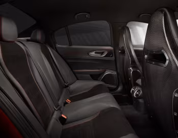 Intérieur 2017–21 Alfa Romeo Giulia Quadrifoglio [North America] (952) '2016–21